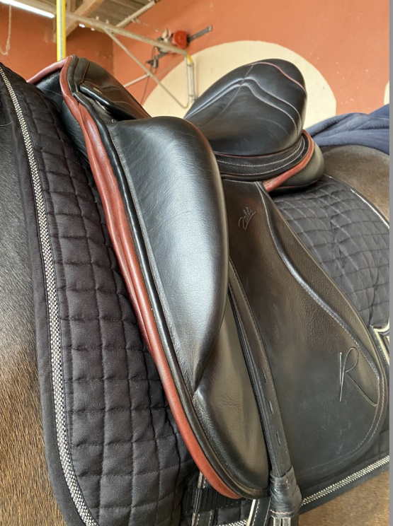 Selle dressage Zaldi 17,5 pouces (2021) occasion