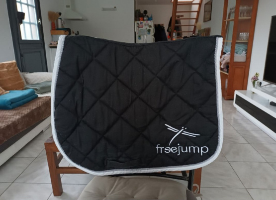 Ensemble tapis de selle & bonnet Freejump noir occasion