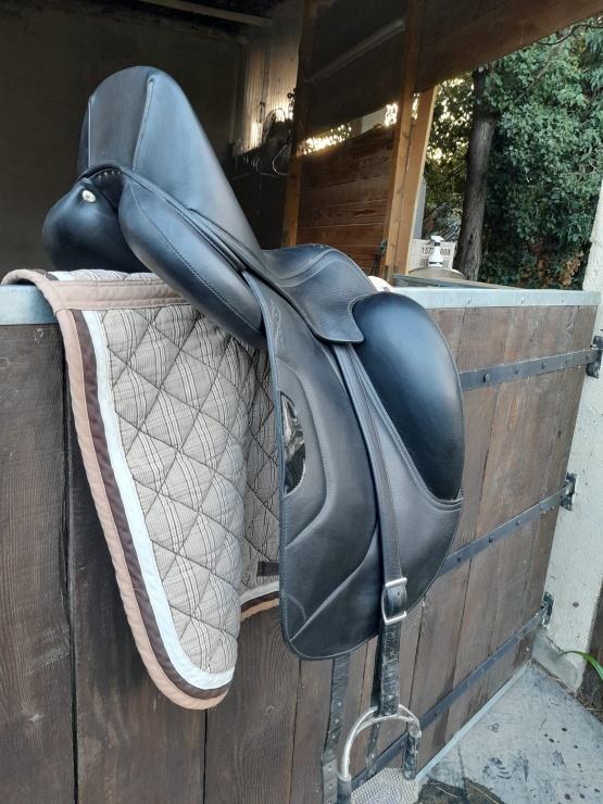 Selle dressage Antarès Tempo 17 pouces (2018) occasion