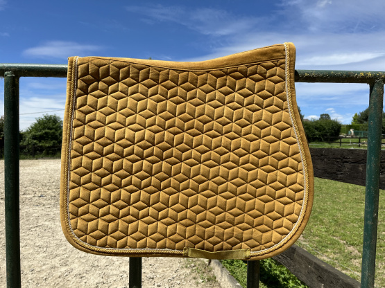 Tapis de selle Kentucky jaune occasion