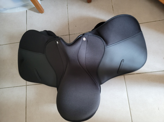 Selle mixte néoprène 16,5 pouces (2020) occasion