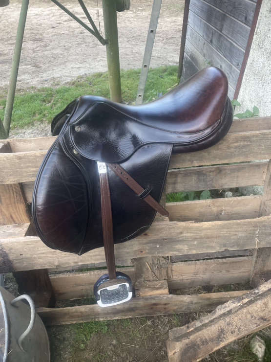 Selle mixte TdeT 17,5 pouces occasion