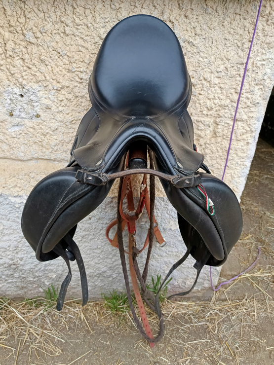 Selle dressage Équipe 18 pouces occasion