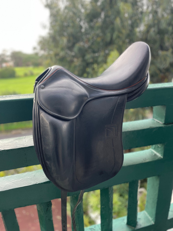 Selle dressage Childéric 17.5 pouces (2017) occasion