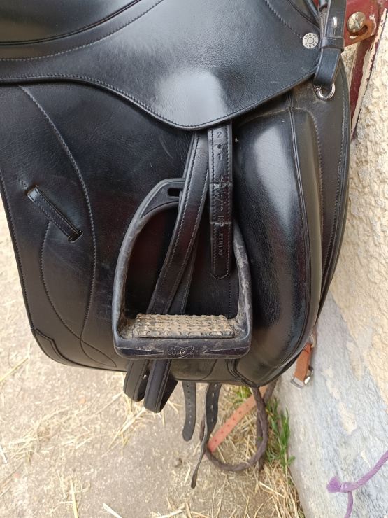 Selle dressage Équipe 18 pouces occasion