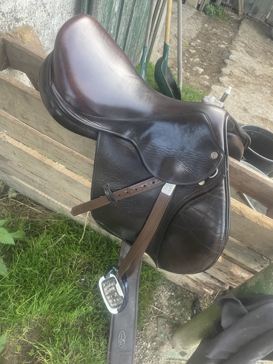 Selle mixte TdeT 17,5 pouces occasion