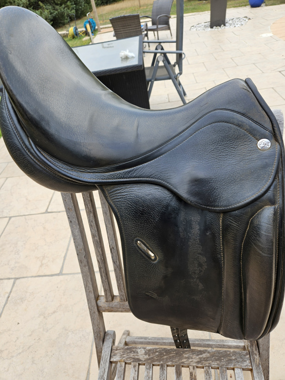 Selle de dressage Zaldi 18 pouces occasion