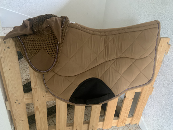 Tapis de selle & bonnet Equithème marron (cheval) occasion