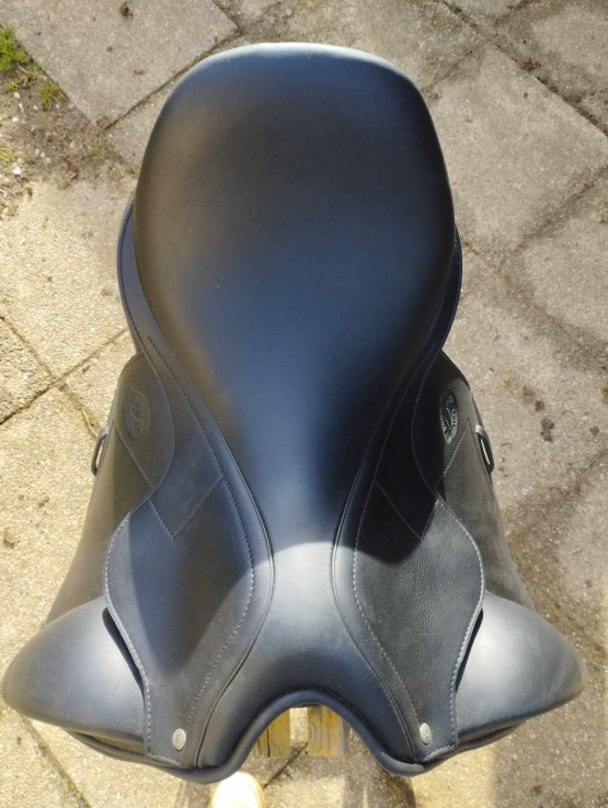 Selle dressage Antarès Signature 18 pouces (2023) occasion