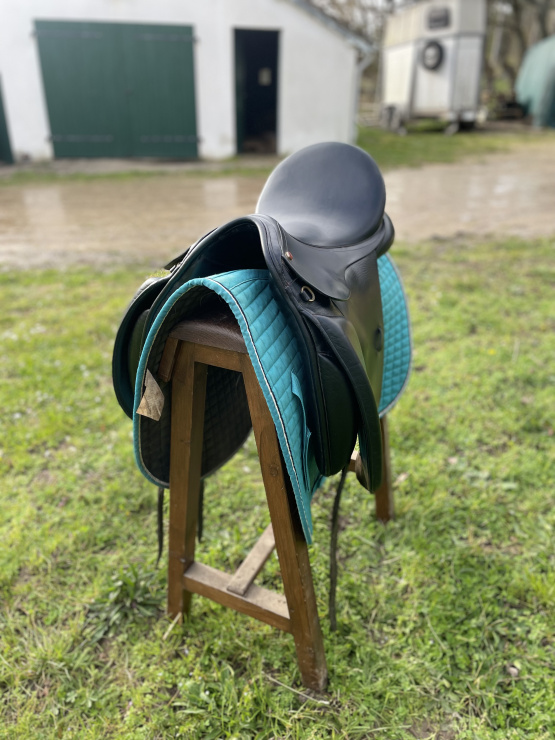 Selle dressage Jorge Canaves 18 pouces occasion