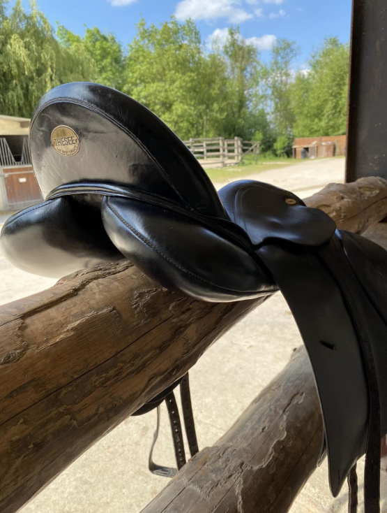 Selle dressage Thesee 17,5 pouces (2018) occasion
