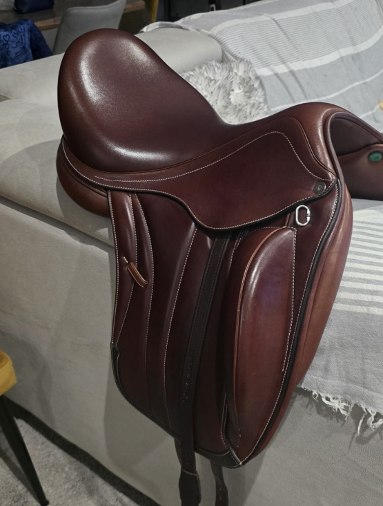 Selle dressage Equipe Viktoria 17 pouces (2015) occasion