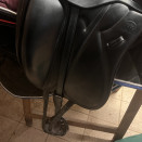 Selle dressage Devoucoux Makila S 17 pouces (2019) occasion