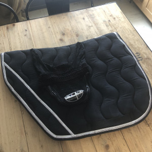 Tapis de selle Equithème & bonnet jump’in noir occasion