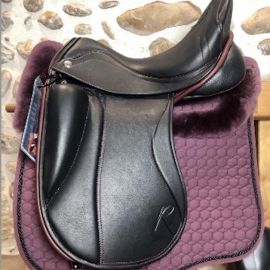 Selle dressage Zaldi 17,5 pouces (2021)