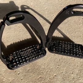 Étriers de sécurité Tech Stirrups Venice Sloped dressage