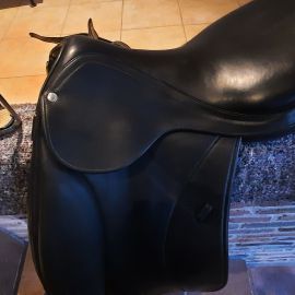 Selle dressage Forestier 17 pouces