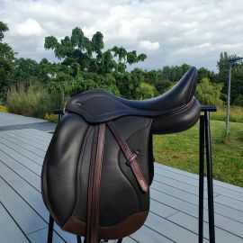 Selle dressage Ikonic 17'5 pouces (2023)