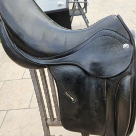 Selle de dressage Zaldi 18 pouces